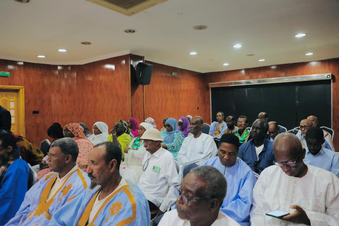 نشطاء يطلقون