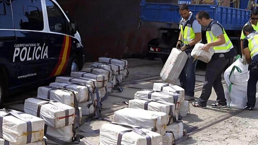 الشرطة: تفكيك شبكة أجانب لتهريب وترويج المخدرات