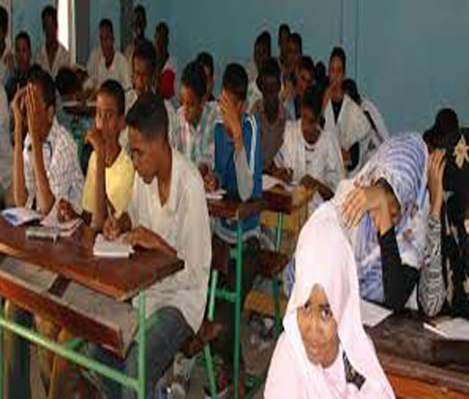 آباء التلاميذ بالعقبة يتهمون الأستاذة بالاعتداء على الوكيلة