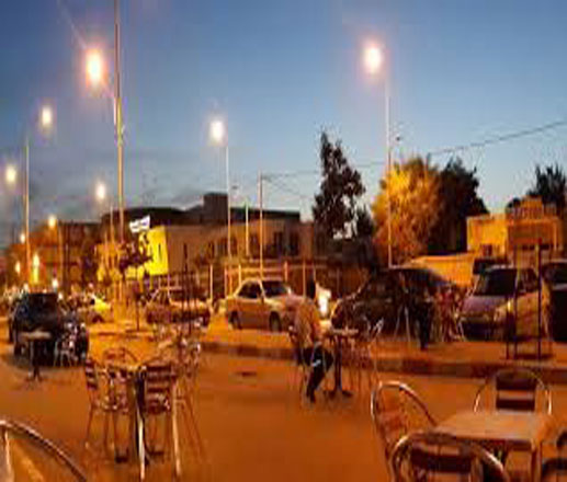 مسؤول يضرب زوجته في مقهى ليلي وترفض مساعدة الحضور