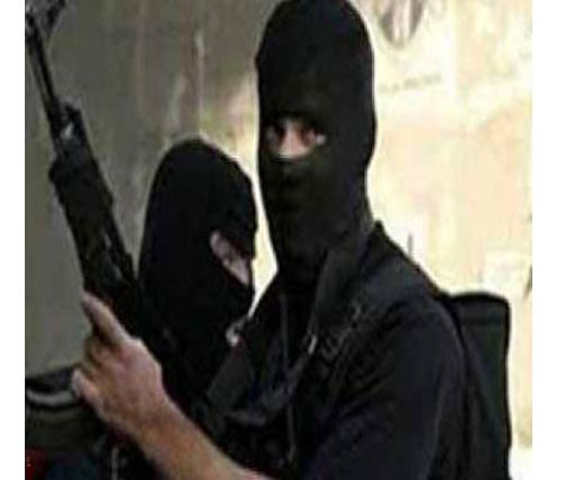السيبه : مسلحون يسطون على بقالتين ويضربون مواطنين في تيارت