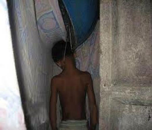تيارت : العثور على جثة طفل مات مشنوقا