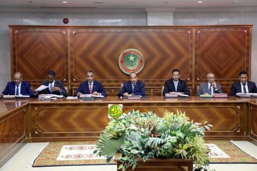 مجلس الوزراء يجتمع وأنباء عن تعيينات هامة