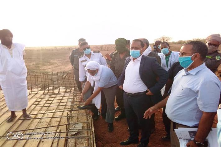 وزير النقل يتفقد عمليات إزالة الأتربة عن طريق بتلميت