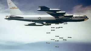 قاذفة أمريكية B-52 تشارك في تمرين مشترك مع سلاح الجو الموريتاني بمناسبة عيد الاستقلال