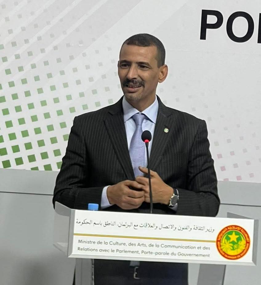 الحكومة: إلغاء عقود الخدمات لم يتجاوز 900 شخص.. والأرقام المتداولة “غير صحيحة”