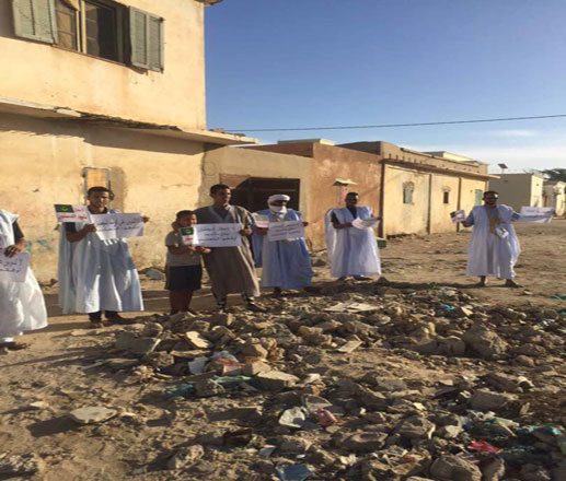 محال تغيير الدستور : وقفة تنديد في مكان تعرية الشرطة للشاب